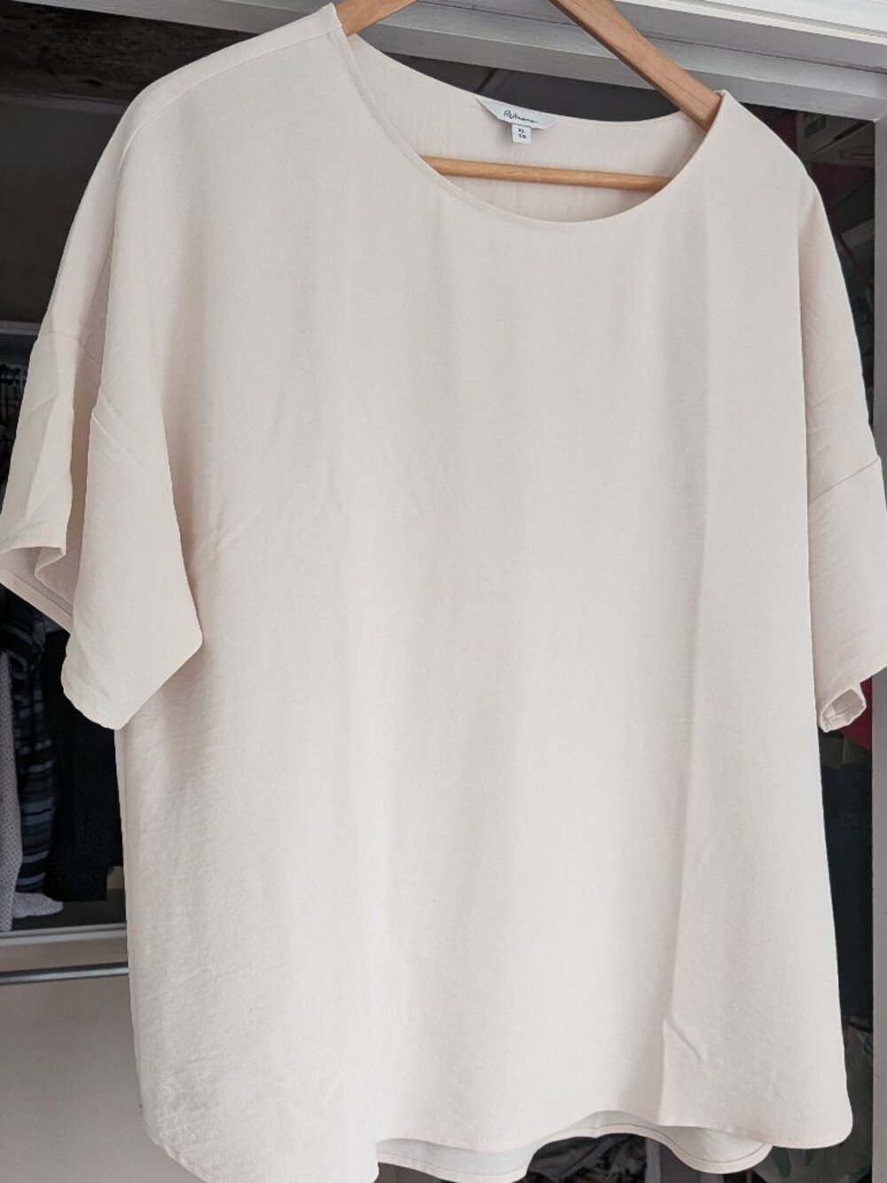 Reitmans flowy blouse